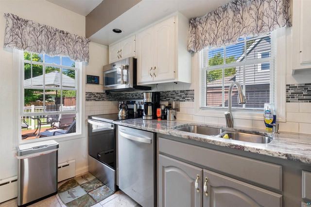 2822 E 6th St, Superior, WI 54880