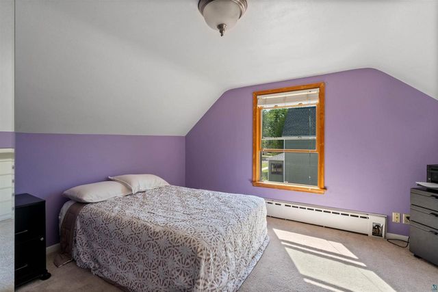 2822 E 6th St, Superior, WI 54880