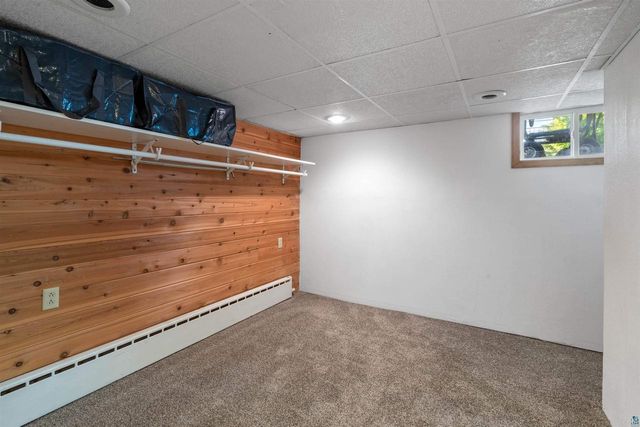 2822 E 6th St, Superior, WI 54880