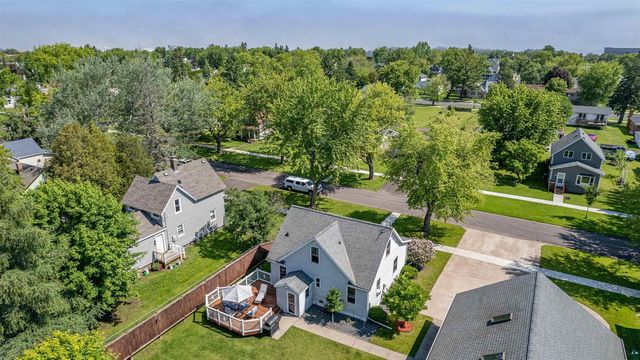 2822 E 6th St, Superior, WI 54880