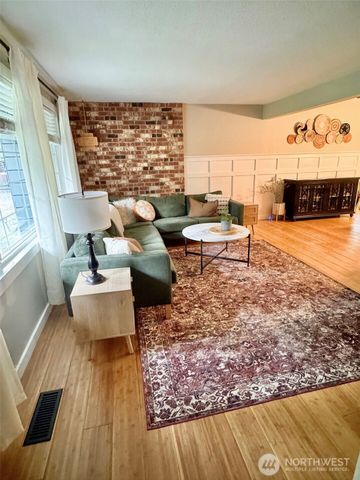 5014 21st Avenue SE, Lacey, WA 98503