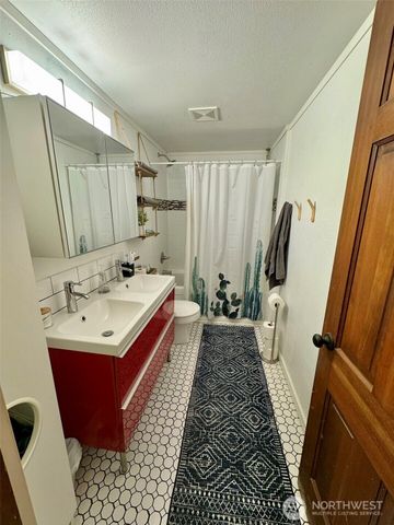 5014 21st Avenue SE, Lacey, WA 98503