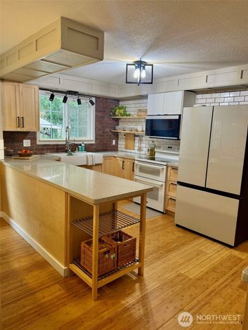 5014 21st Avenue SE, Lacey, WA 98503