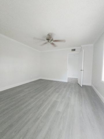 1956 Hartford Court, West Palm Beach, FL 33409