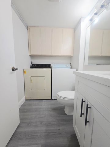 1956 Hartford Court, West Palm Beach, FL 33409