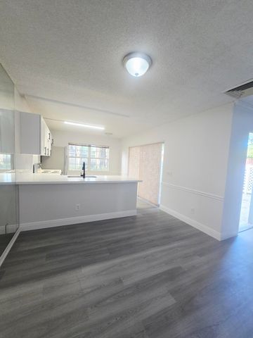 1956 Hartford Court, West Palm Beach, FL 33409