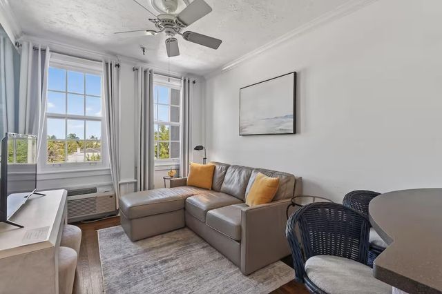 235 Sunrise 3244, Palm Beach, FL 33480