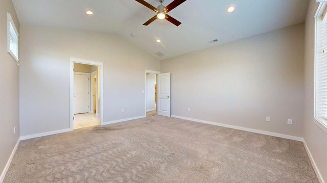 6733 Caspian Place, West Richland, WA 99353