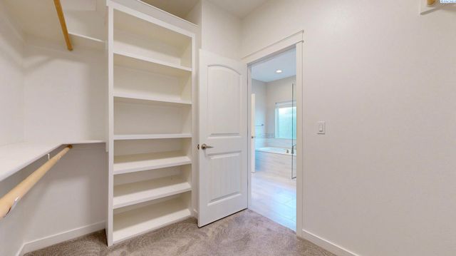 6733 Caspian Place, West Richland, WA 99353