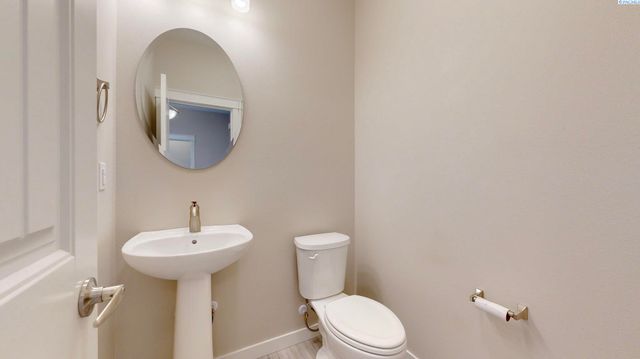 6733 Caspian Place, West Richland, WA 99353