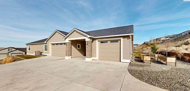 6733 Caspian Place, West Richland, WA 99353