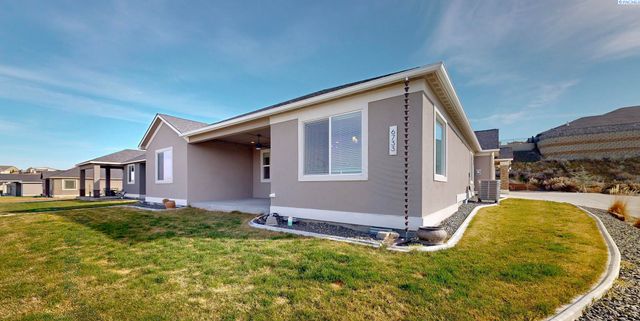 6733 Caspian Place, West Richland, WA 99353