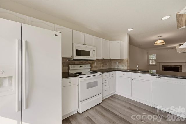 2235 Preakness Court, Charlotte, NC 28273