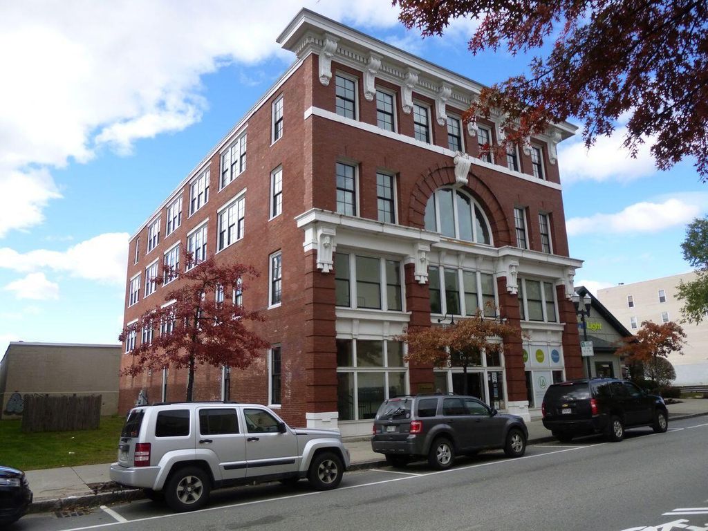 415 Lisbon Street, Lewiston, ME 04240 — exterior
