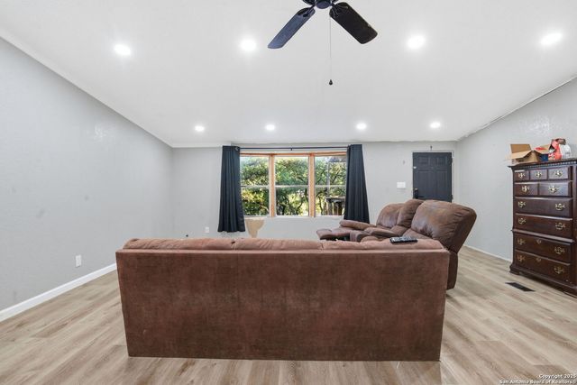 185 CANYON BEND, Canyon Lake, TX 78133