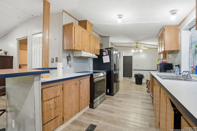 185 CANYON BEND, Canyon Lake, TX 78133