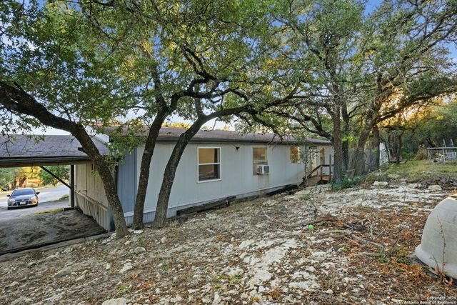 185 CANYON BEND, Canyon Lake, TX 78133