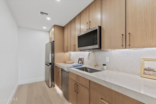 5638 E WALTANN Lane, Scottsdale, AZ 85254