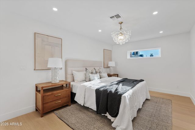 5638 E WALTANN Lane, Scottsdale, AZ 85254