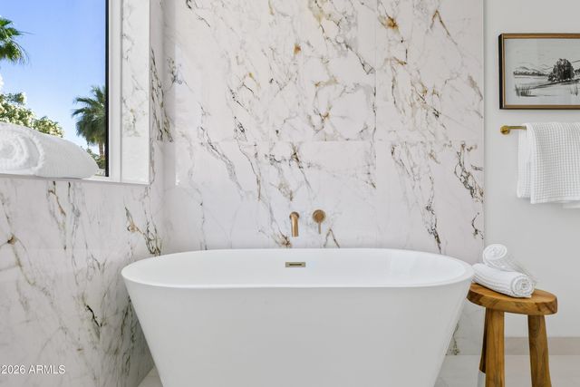 5638 E WALTANN Lane, Scottsdale, AZ 85254