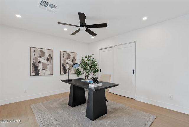 5638 E WALTANN Lane, Scottsdale, AZ 85254