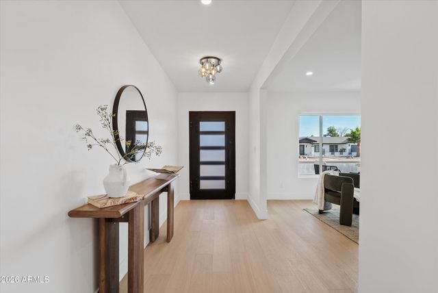 5638 E WALTANN Lane, Scottsdale, AZ 85254