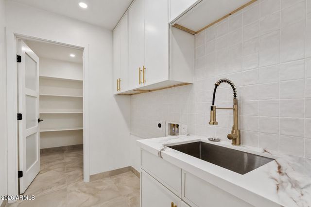 5638 E WALTANN Lane, Scottsdale, AZ 85254