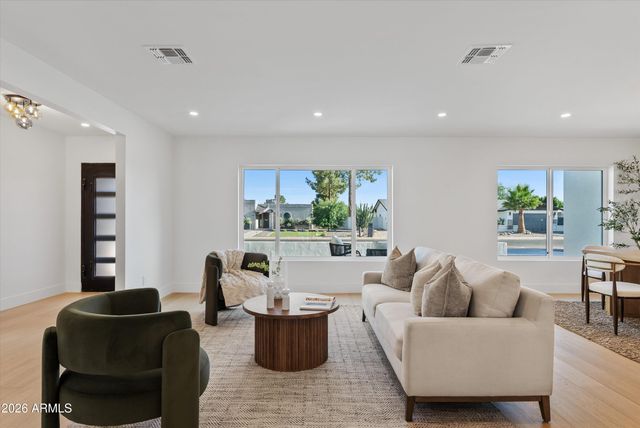 5638 E WALTANN Lane, Scottsdale, AZ 85254