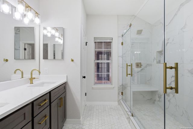 9422 Gray Sage, Helotes, TX 78023