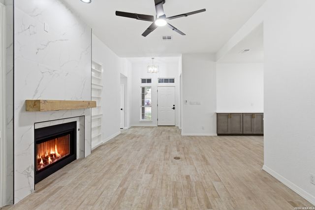 9422 Gray Sage, Helotes, TX 78023