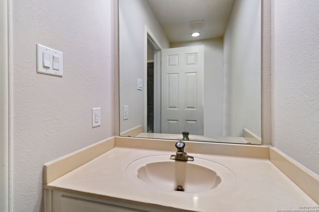 501 Thetford # 501B, San Antonio, TX 78254