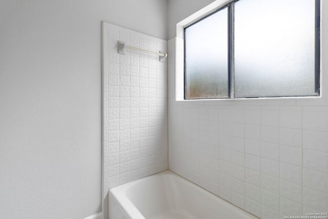 501 Thetford # 501B, San Antonio, TX 78254