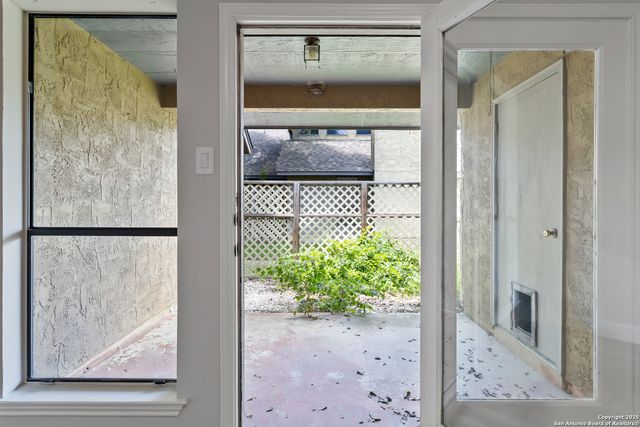 501 Thetford # 501B, San Antonio, TX 78254