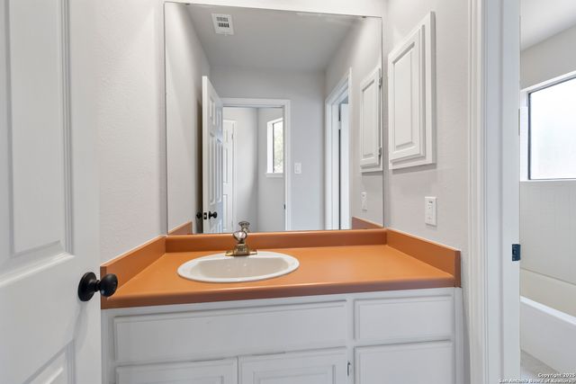 501 Thetford # 501B, San Antonio, TX 78254