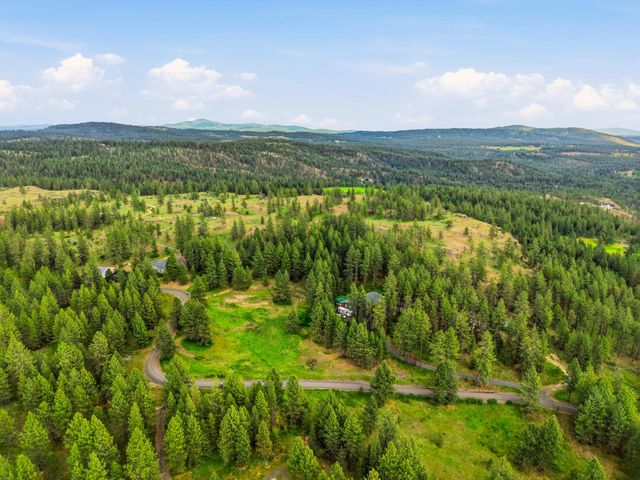 6582 Stony Way, Nine Mile Falls, WA 99026