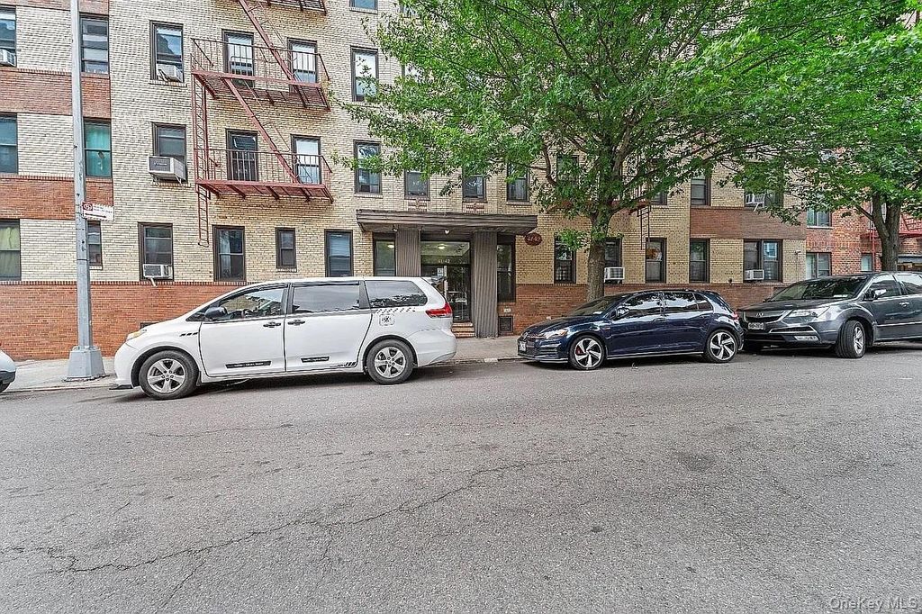 41-42 50th Street 4F, Woodside, NY 11377