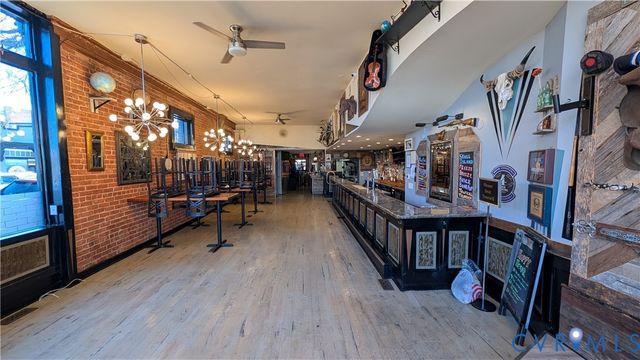 2401 W Main St, Richmond, VA 23220