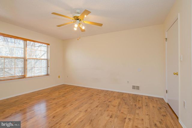 29 AMBERLY CT, Franklin Park, NJ 08823