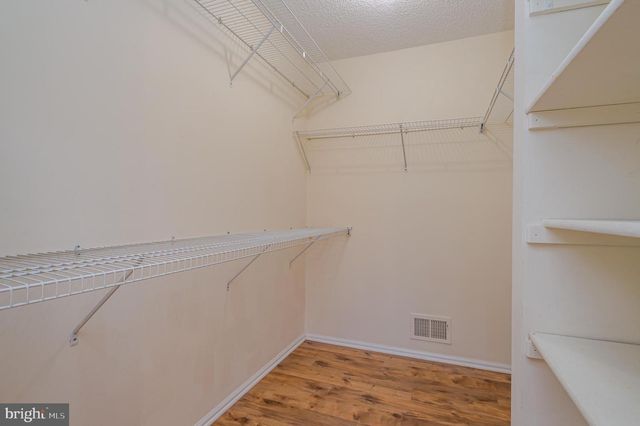 29 AMBERLY CT, Franklin Park, NJ 08823