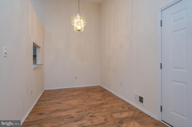 29 AMBERLY CT, Franklin Park, NJ 08823