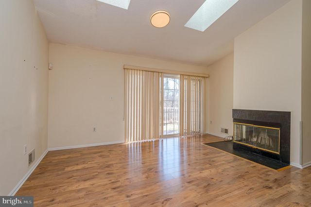 29 AMBERLY CT, Franklin Park, NJ 08823