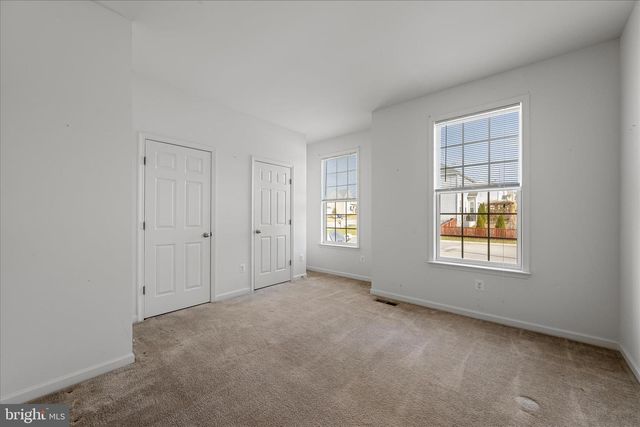 19 ODEN DR, Charles Town, WV 25414