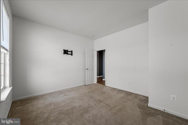 19 ODEN DR, Charles Town, WV 25414