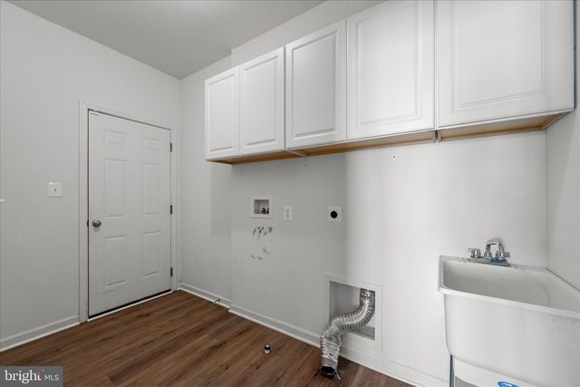 19 ODEN DR, Charles Town, WV 25414