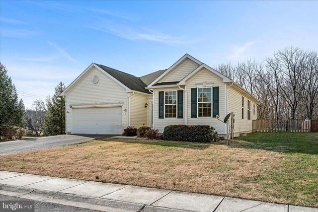 19 ODEN DR, Charles Town, WV 25414