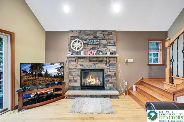 126 Eliot Lane, Penn Forest Twp, PA 18210