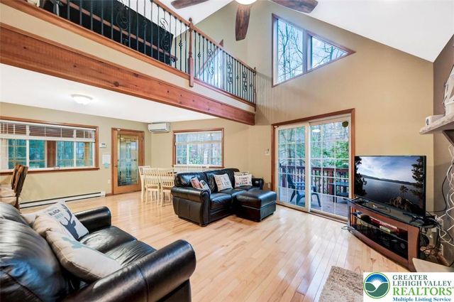 126 Eliot Lane, Penn Forest Twp, PA 18210