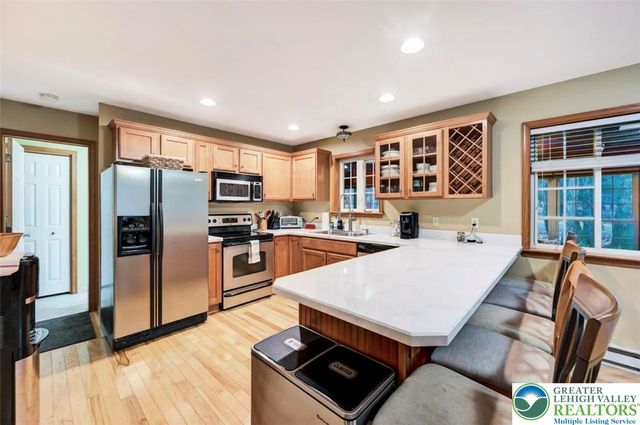 126 Eliot Lane, Penn Forest Twp, PA 18210