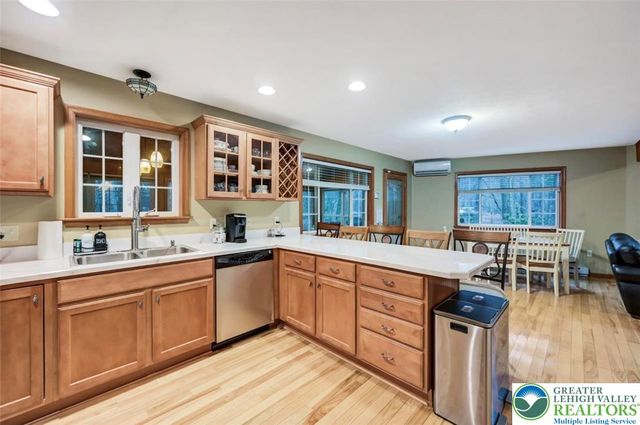 126 Eliot Lane, Penn Forest Twp, PA 18210