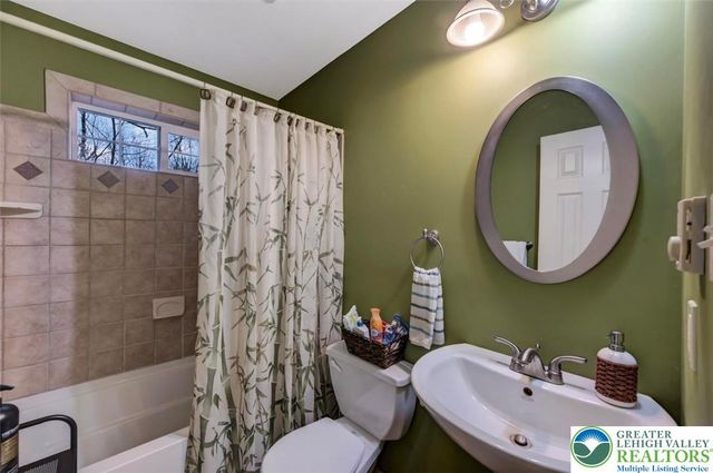 126 Eliot Lane, Penn Forest Twp, PA 18210